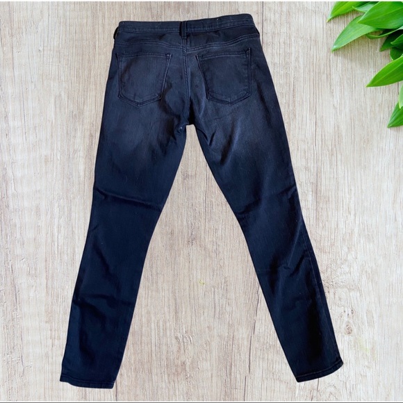 2/$30 || GAP 1969 Black Legging Jeans - Picture 4 of 4